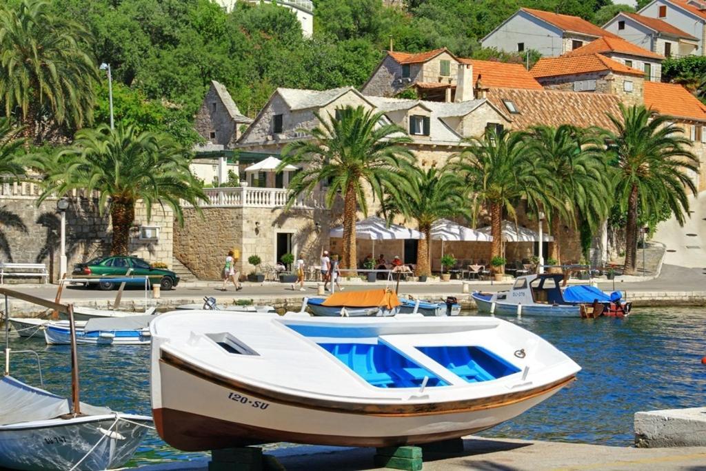 Vila Marija Supetar Exterior photo